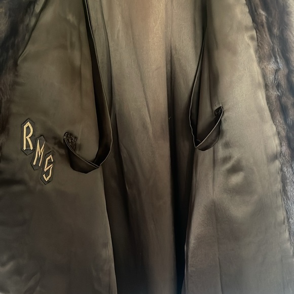 Real Fur Vintage Peacoat - Picture 4 of 7
